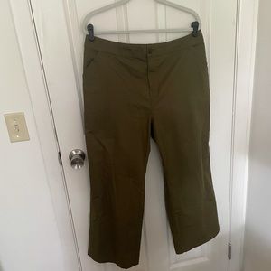 Pact wide leg crop pant, army green